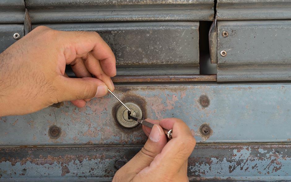 changer une serrure de porte Nandy